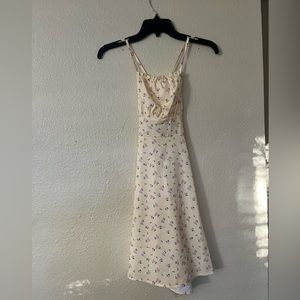 Yellow floral knee-length dress